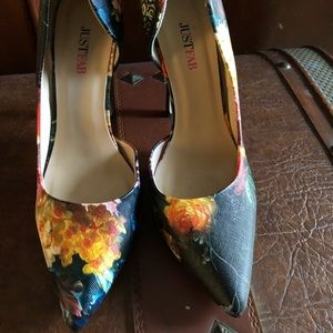 Floral Pumps